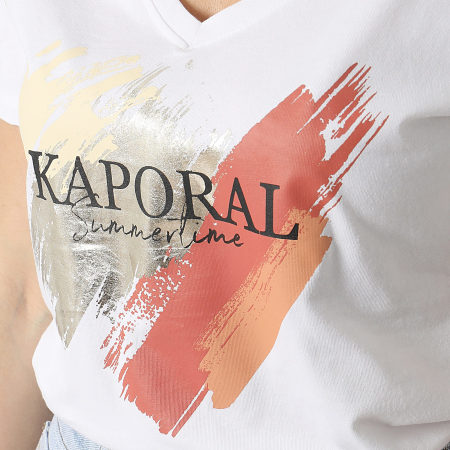 Kaporal - Camiseta de mujer con cuello en V Fan White Gold
