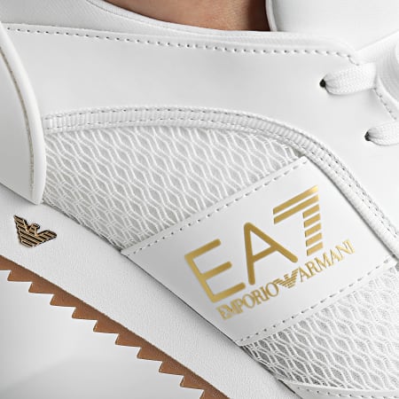 EA7 Emporio Armani - X8X027-XK050 Triple Blanco Oro Miel Training Sneakers