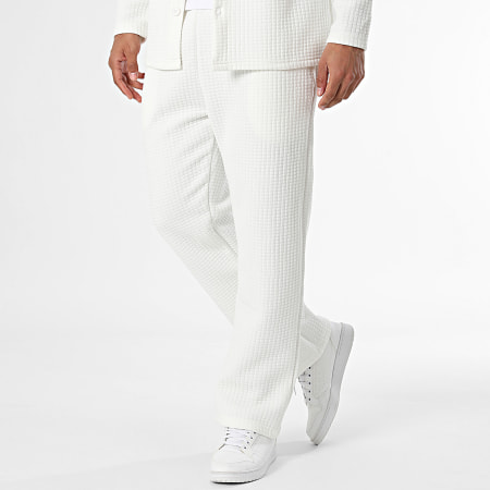 Ikao - Conjunto de camisa y pantalón blancos