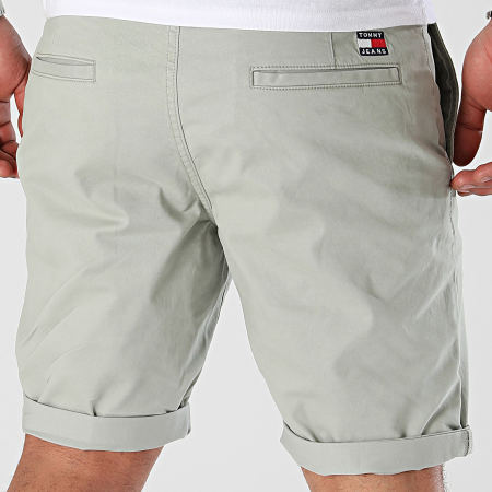 Tommy Jeans - Short Chino Scanton 8812 Vert Clair