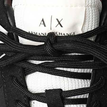 Armani Exchange - XUX150 XV608 Negro Zapatillas Off White