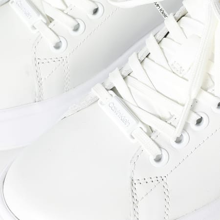 Calvin Klein - Baskets Femme Cupsole Lace Up Leather 1987 White Crystal Gray