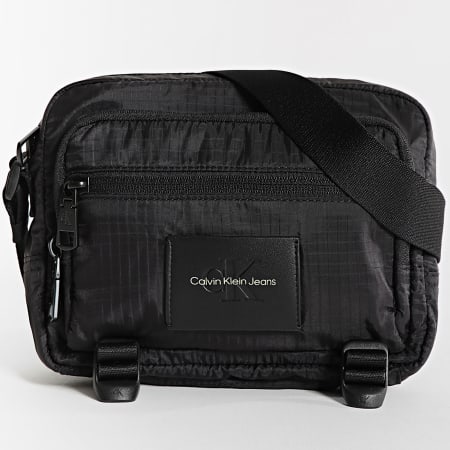 Calvin Klein - Camerabag21 1790 Borsa sportiva essenziale nera