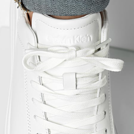 Calvin Klein - Baskets Low Top Lace Up 1016 White Baked Apple