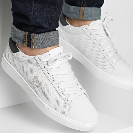 Fred Perry - Baskets Spencer Perf Suede B7307 Snowhite Oatmeal