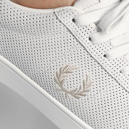 Fred Perry - Spencer Perf Suede B7307 Snowhite Oatmeal Sneakers