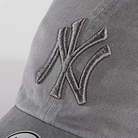 '47 Brand - Casquette Clean Up New York Yankees Gris