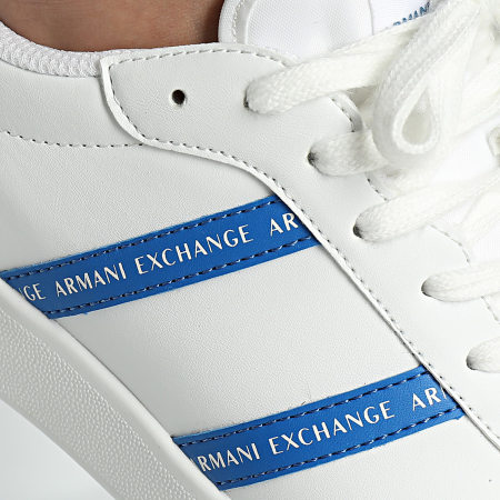 Armani Exchange - XUX197-XV797 Scarpe da ginnastica bianche e blu