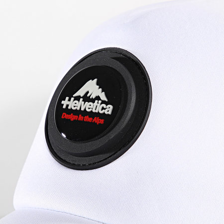 Helvetica - Aaron 22 Trucker Cap Blanco