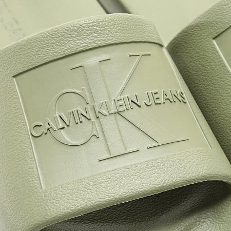 Calvin Klein - Claquettes Monogram Debossed 0060 Vert Kaki Clair