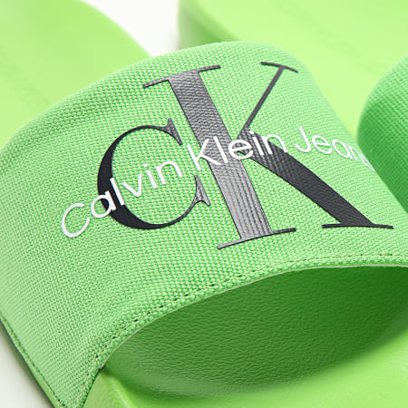 Calvin Klein - Claquettes Slide Monogram 0061 Vert
