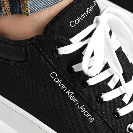 Calvin Klein - Classic Cupsole Low Leather 0976 Negro Blanco Brillante Sneakers