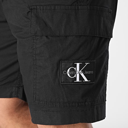 Calvin Klein - Short Cargo 5138 Noir
