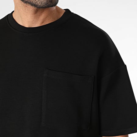 KZR - T-shirt nera con taschino