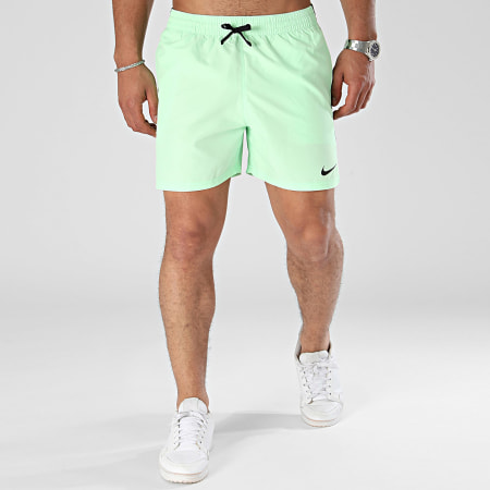 Nike - Nesse 559 Shorts de baño a rayas Verde claro