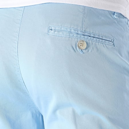 Mackten - Pantalones cortos chinos azul claro