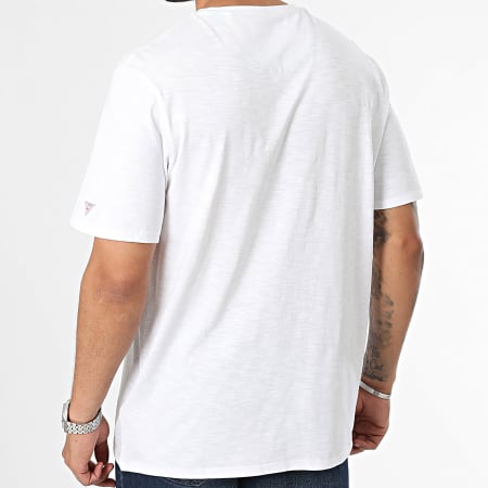 Guess - Camiseta Bolsillo F4GI06-K6XN4 Blanco Brezo Floral