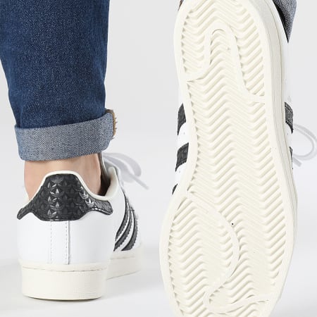 Adidas Originals - Superstar donna IF3637 Footwear White Core Black Gold Metallic Sneakers