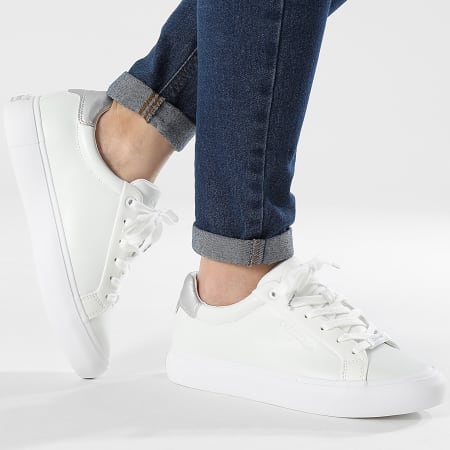 Calvin Klein - Zapatillas de mujer con cordones vulcanizados 2134 Blanco Plata