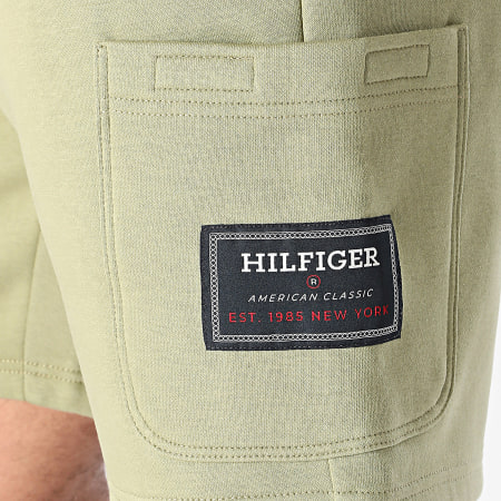 Tommy Hilfiger - Short Jogging Flag Logo Badge 6145 Vert Kaki