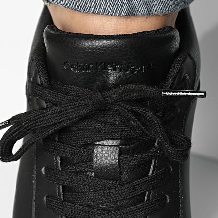 Calvin Klein - Sneakers Retro Runner Low 0913 Triple Black