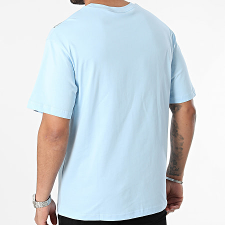 John H - Camiseta azul claro