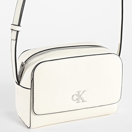 Calvin Klein - Borsa da donna Minimal Monogram Camera Bag18 2234 Bianco