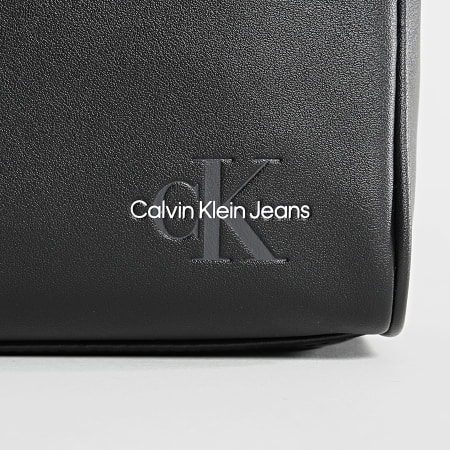 Calvin Klein - Monogram Zachte Toilettas 2176 Zwart