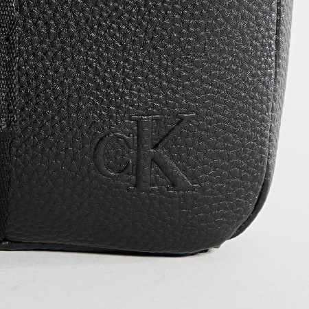 Calvin Klein - Ultralight Reporter 17 2021 Tas Zwart