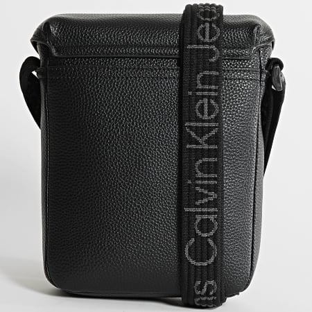 Calvin Klein - Ultralight Reporter 17 2021 Tas Zwart