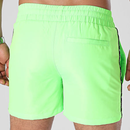 Helvetica - 31 Shorts de baño a rayas Malibu Fluo Green