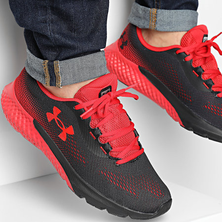 Under Armour - Baskets UA Charge Rogue 4 3026998 Black Red