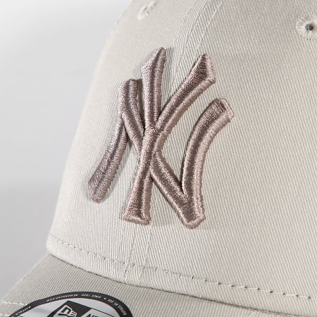 New Era - Casquette 9FORTY League Essential NY 60503377 Beige