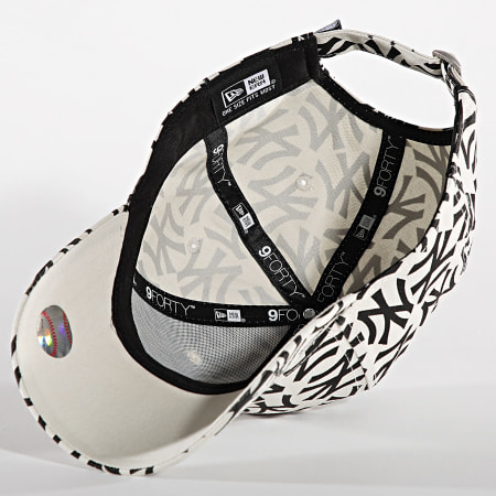 New Era - 9 Veertig pet 60503572 Beige Zwart