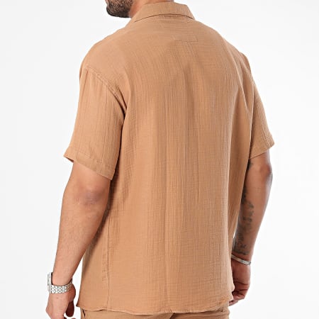 Mackten - Conjunto de camisa de manga corta camel y pantalón corto de jogging