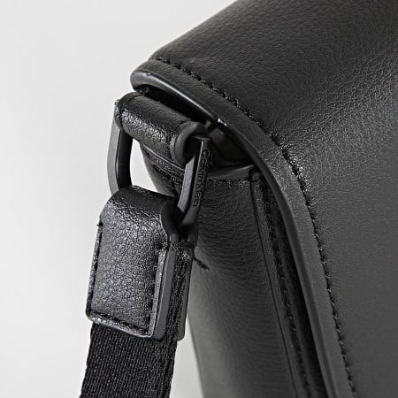 Calvin Klein - Astuccio Minimal Focus 2114 nero