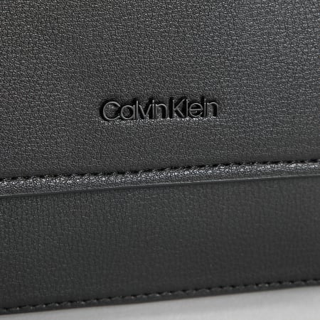 Calvin Klein - Funda Minimal Focus 2114 Negra