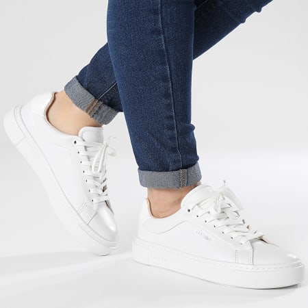Calvin Klein Baskets Femme Cupsole Lace Up HW0HW02119 Triple