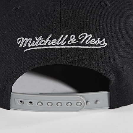 Mitchell and Ness - Casquette Snapback Los Angeles Kings HHSS5367 Noir Gris