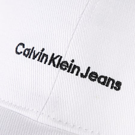 Calvin Klein - Casquette Inst Embroidery 2144 Blanc
