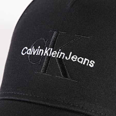Calvin Klein - Casquette Trucker Mono Logo Embroidery 2139 Noir
