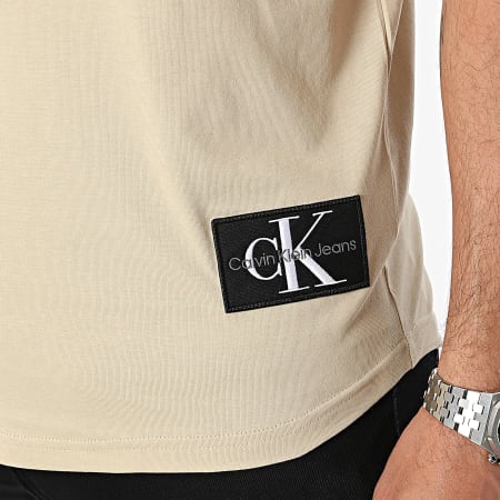 Calvin Klein - Tee Shirt 3482 Donker Beige