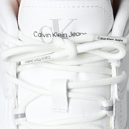Calvin Klein - Baskets Retro Tennis Low Laceup 0984 Triple White