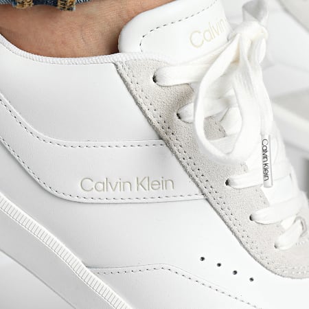 Calvin Klein - Baskets Low Top Lace Up Lth Mix 0851 White Feather Grey