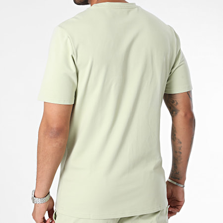 Black Industry - Set composto da t-shirt oversize e pantaloncini da jogging verde chiaro