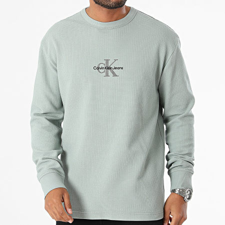 Calvin Klein - Tee Shirt Manches Longues 5647 Vert Kaki