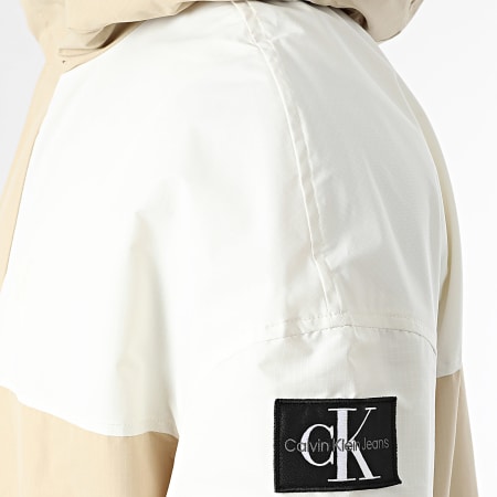 Calvin Klein - Giacca a vento 5588 Beige Bianco