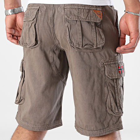 Geographical Norway - Pionec Cargo Shorts Marrón