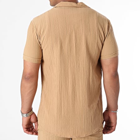 Mackten - Camel shirt met korte mouwen en gestreepte joggingshortset