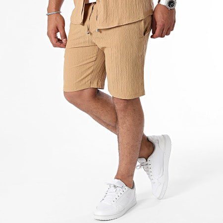 Mackten - Camel shirt met korte mouwen en gestreepte joggingshortset